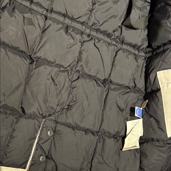 Canada Goose Parka - Picture 8 of 12